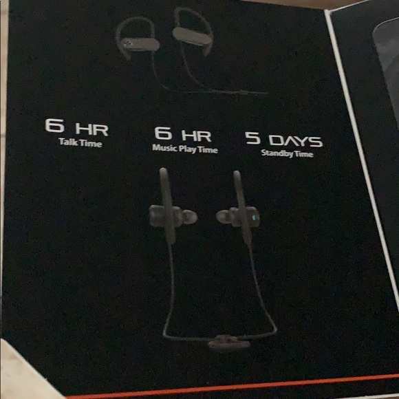 Bluetooth headphones - Picture 3 of 3